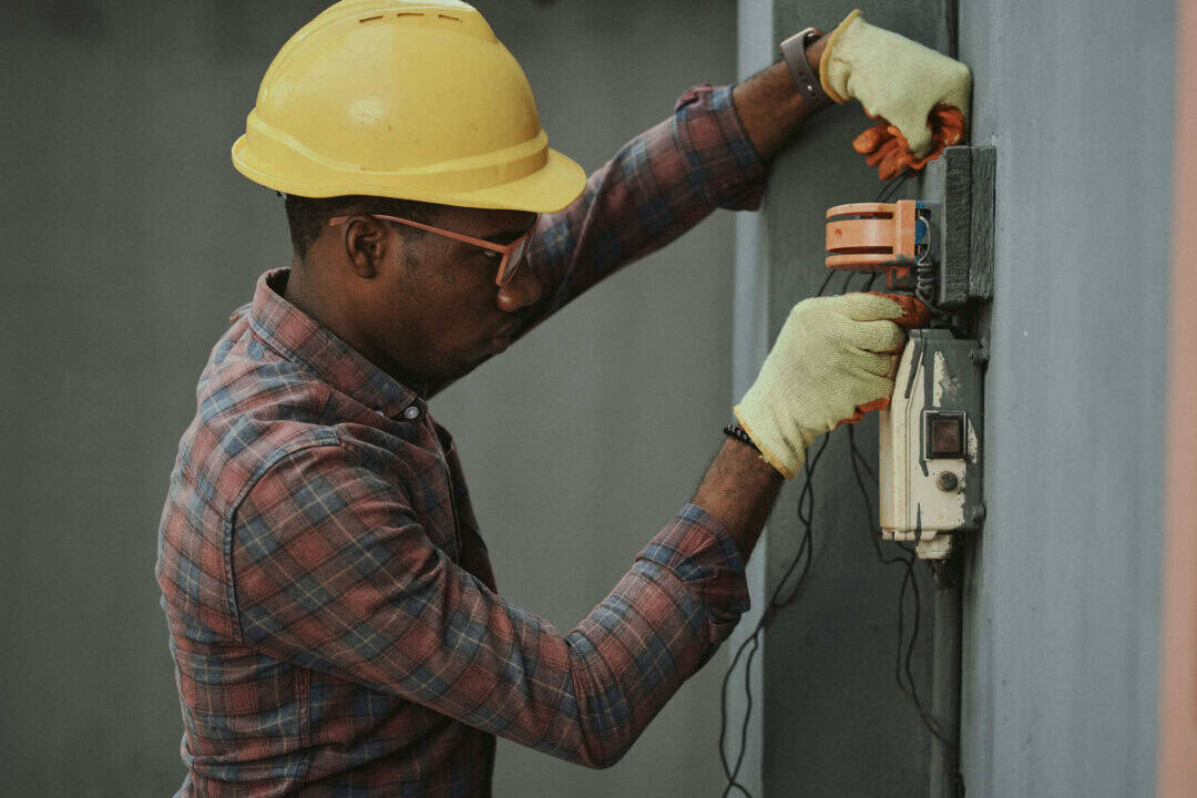 Case Study: How Energy Infrastructure Consulting Kept AMI Deployments on Track